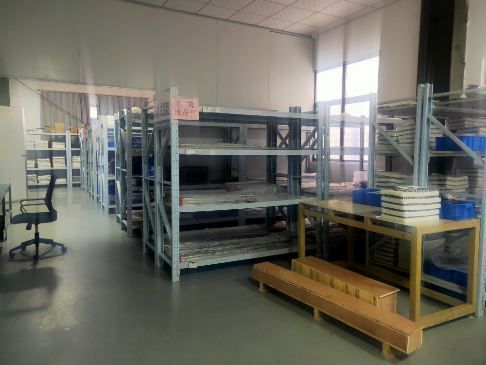 達沃鑫直線導軌成品倉庫