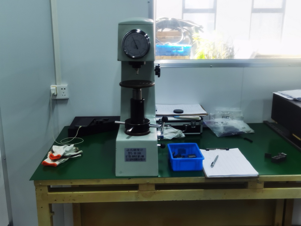 達沃鑫直線導軌硬度檢測區